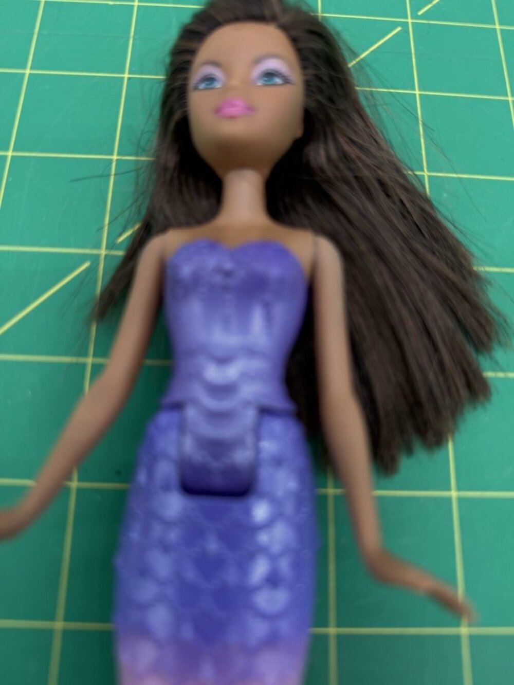 Moxie Girlz Magic Swim Mermaid Kellan Doll - Picture 3 of 8